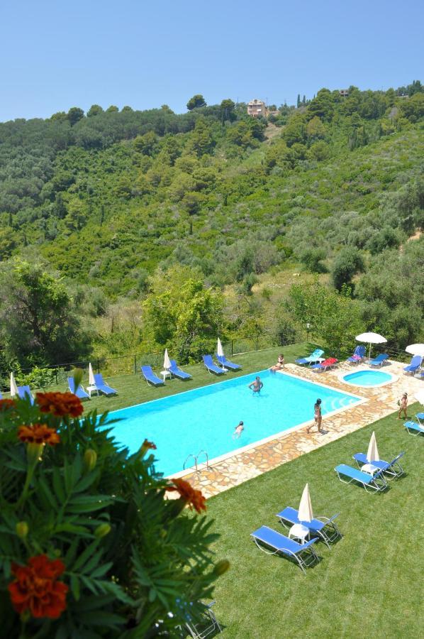 Large Apartment By The Pool - Pelekas Beach, Corfu Exteriör bild