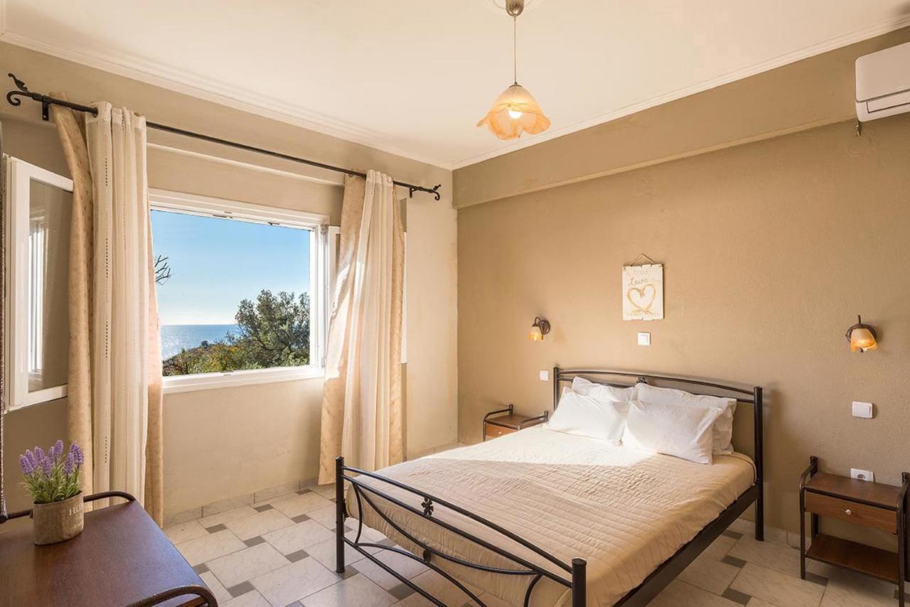 Large Apartment By The Pool - Pelekas Beach, Corfu Exteriör bild